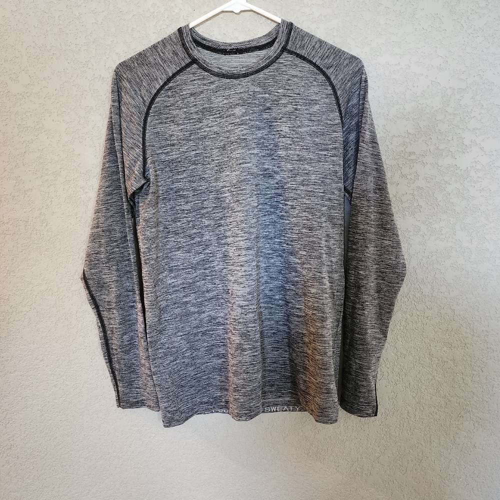 Lululemon long sleeve shirt size Small